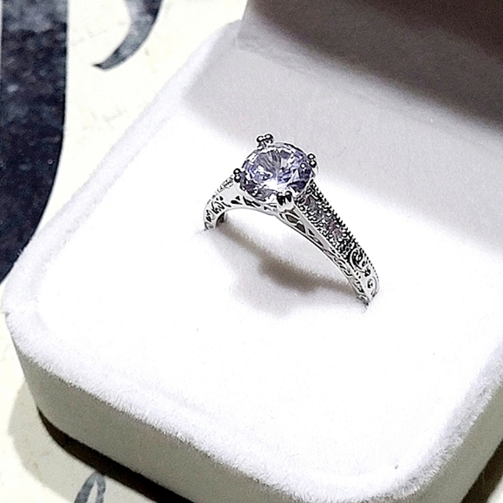 Solitaire ring with intricate band detailing, high set, New! Multiple sizes - Picture 3 of 11